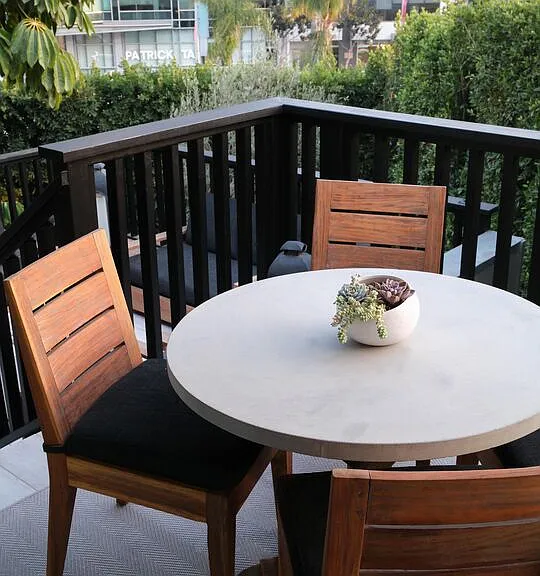 1310 Londonderry Pl — Photo 16