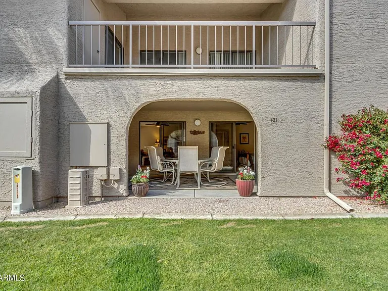 9430 E Mission Ln #101 — Photo 4