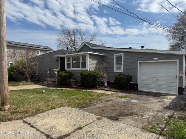 636 Sydney Ave
