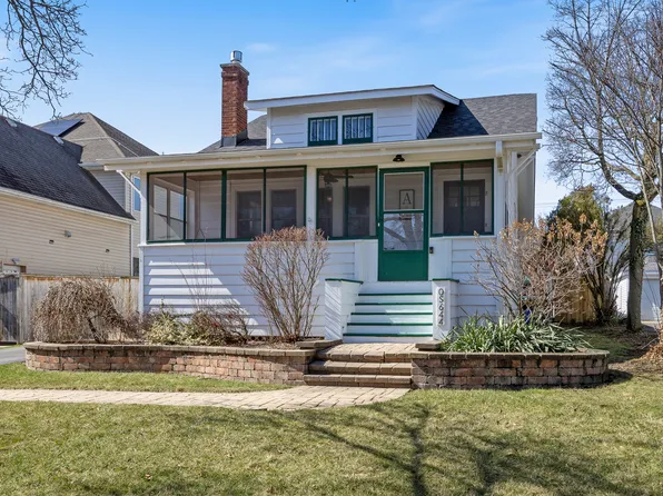 0S644 East St, Winfield, IL 60190