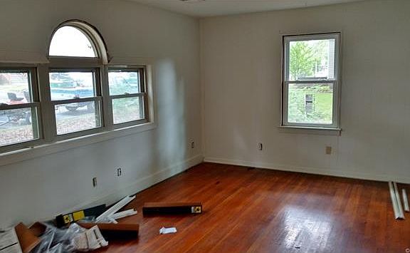 3rd image of 1504 Sunnyside Ave