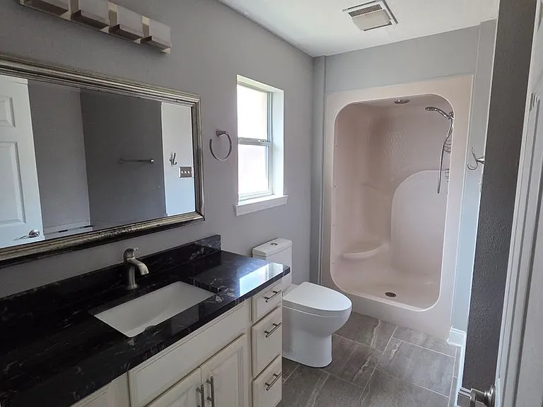 117 Moonraker Dr — Photo 7