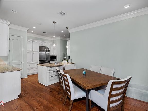 3rd image of 9010 Wisterian Way