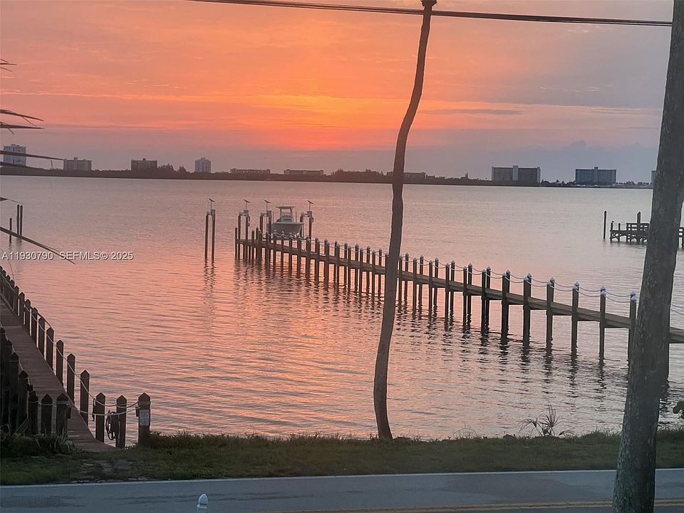 1st image of 13549 S Indian River Dr