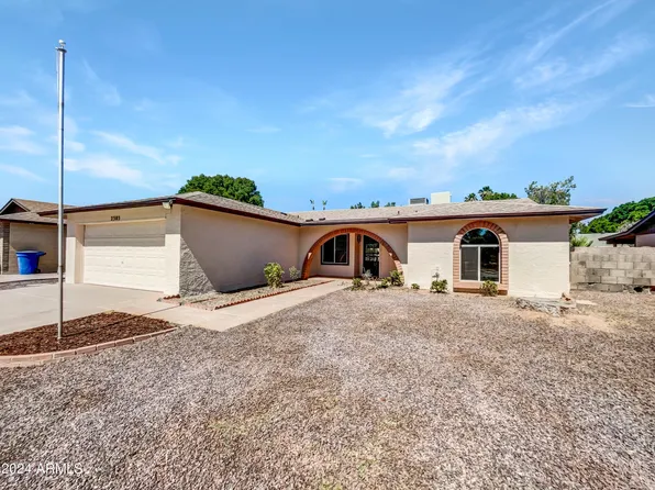 2303 N BULLMOOSE Drive, Chandler, AZ 85224