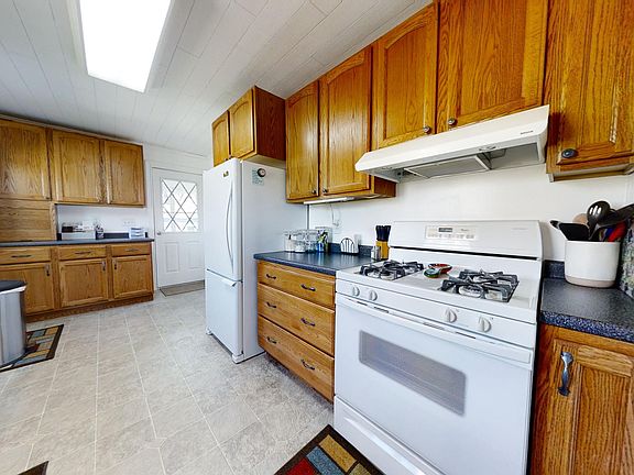 5th image of 44 W Pitman Ave