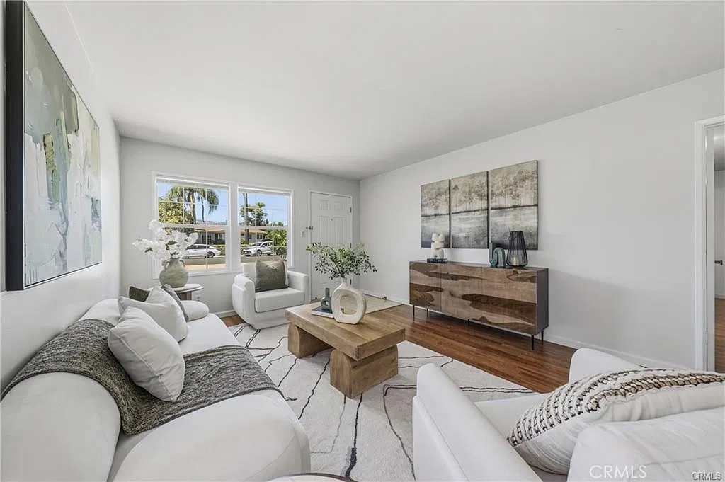 4 bed, 1170 sqft, $3,500 — Photo 2