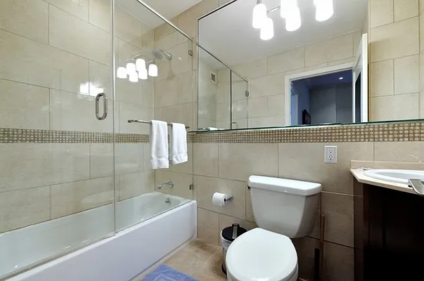 Rented by Eisenberg Exclusives | media 21