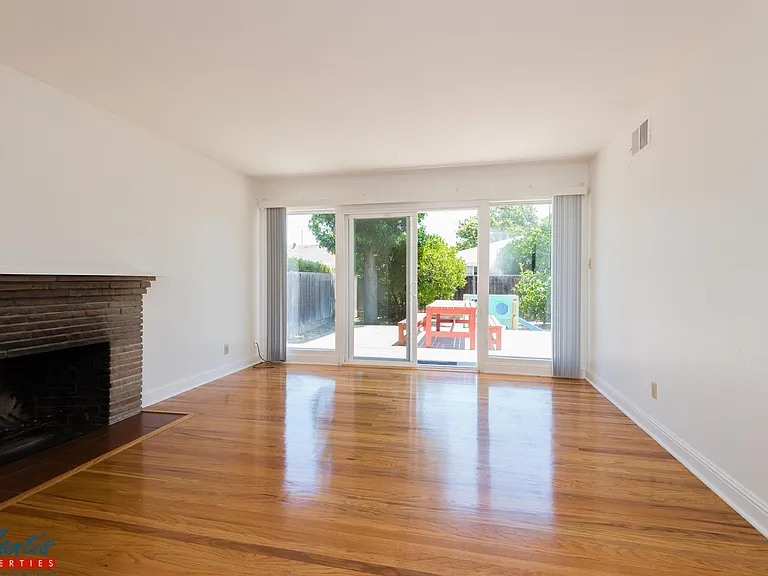 1626 Quail Ave — Photo 2