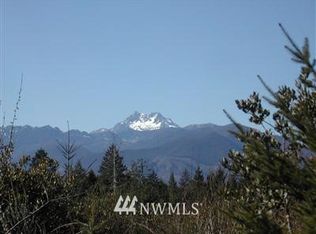8829 Stavis Bay Rd NW, Seabeck, WA 98380