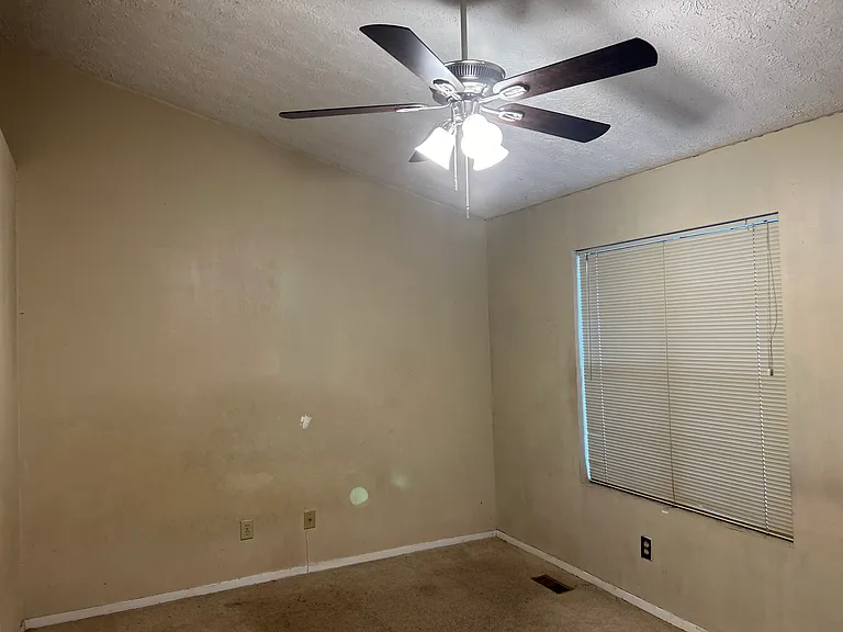 5741 Wells Cir — Photo 17
