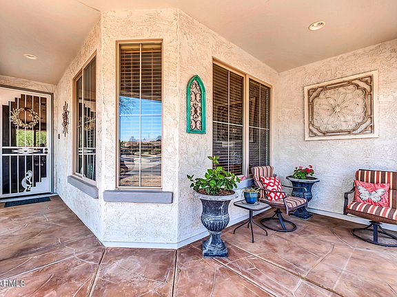 3rd image of 113 W Latigo Circle