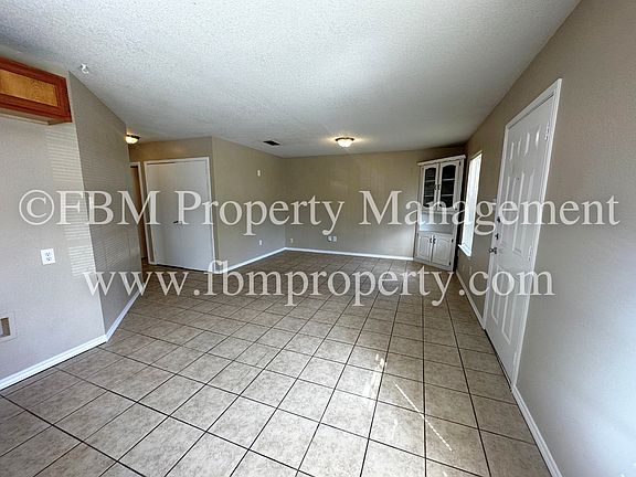 5th image of 413 N Flat St