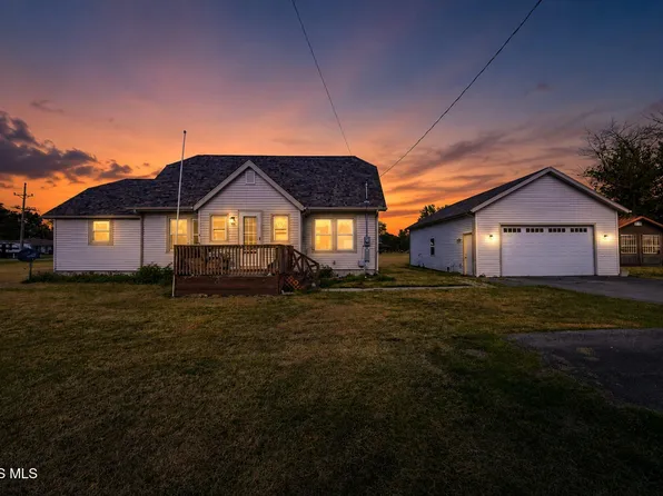 760 N Cousino Rd, Oregon, OH 43616