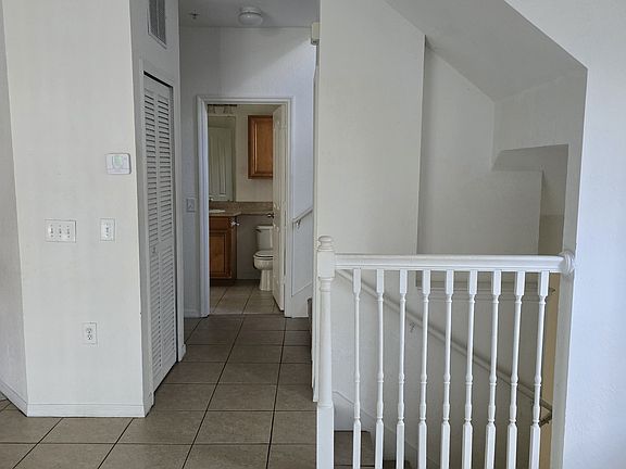 3rd image of 6107 Metrowest Blvd Unit 101