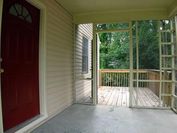 Porch Entry to Deck