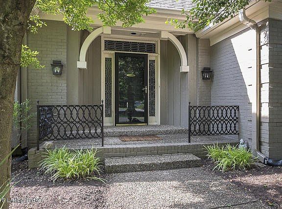 8811 Dennington Drive-1005