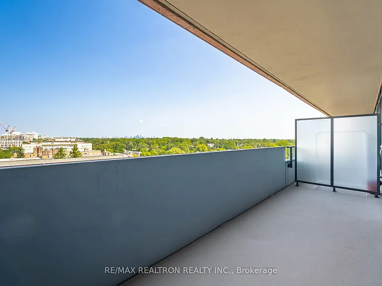 2525 Bathurst St #811 — Photo 11