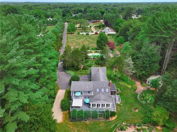 339 Tremont St, Rehoboth, MA 02769