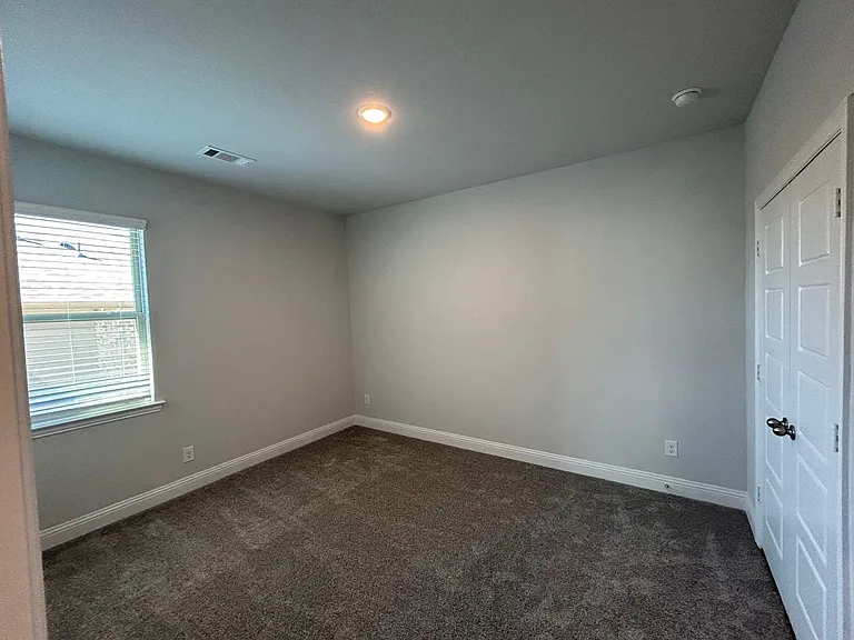 9008 Guadalupe St — Photo 12