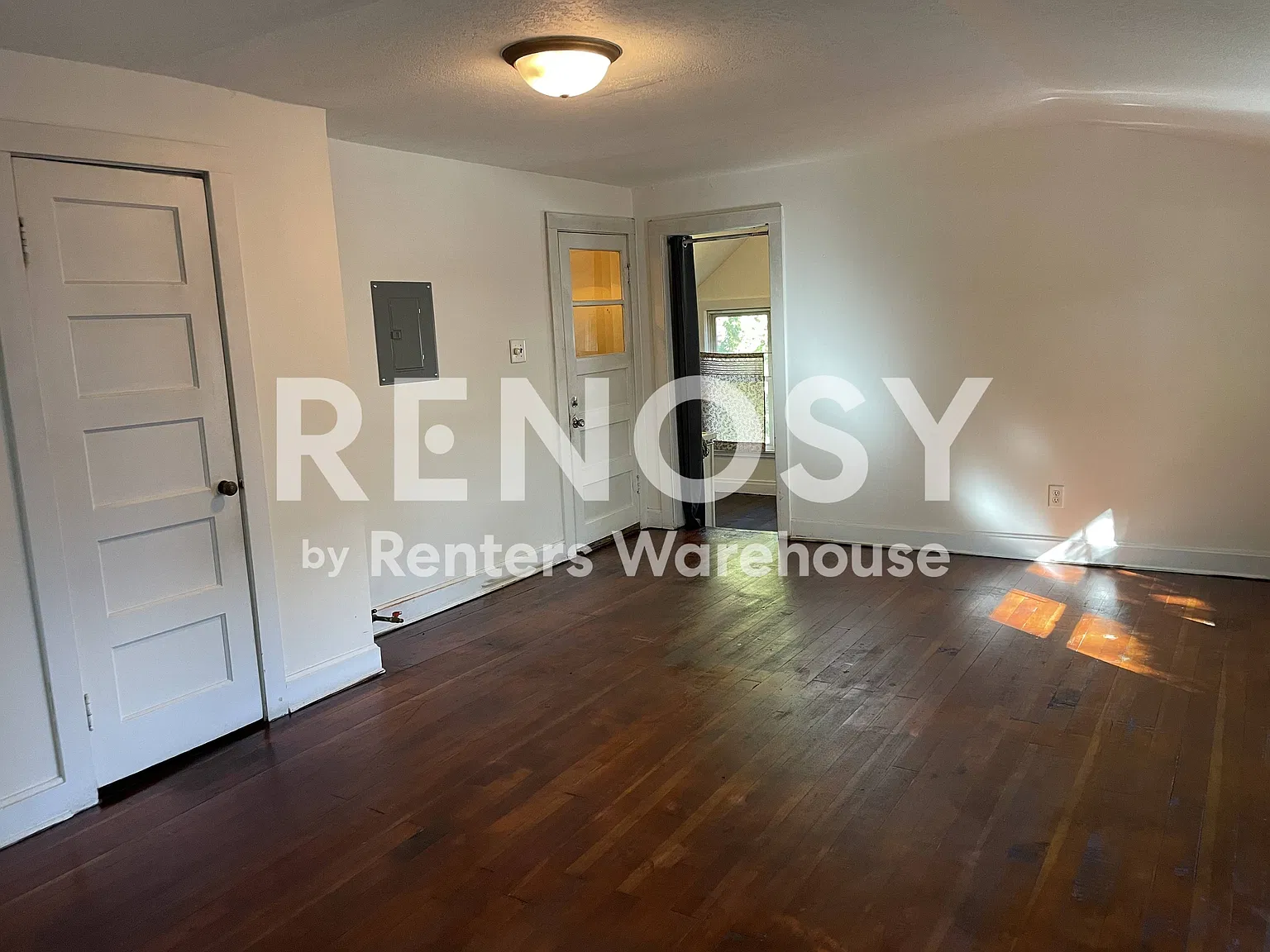 Available Now, 1 Bedroom, 1 Bath Upstairs Unit In St. Croix Falls, Wi — Photo 3
