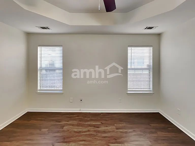 408 Fairlawn Dr — Photo 10