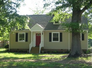 2317 Pocoshock Blvd, North Chesterfield, VA 23235