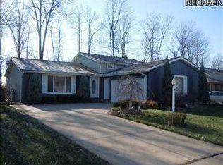 20297 Arlington Dr, Strongsville, OH