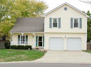 7104 Park St, Shawnee, KS 66216