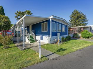 252 Pear Ln, Santa Rosa, CA 95407