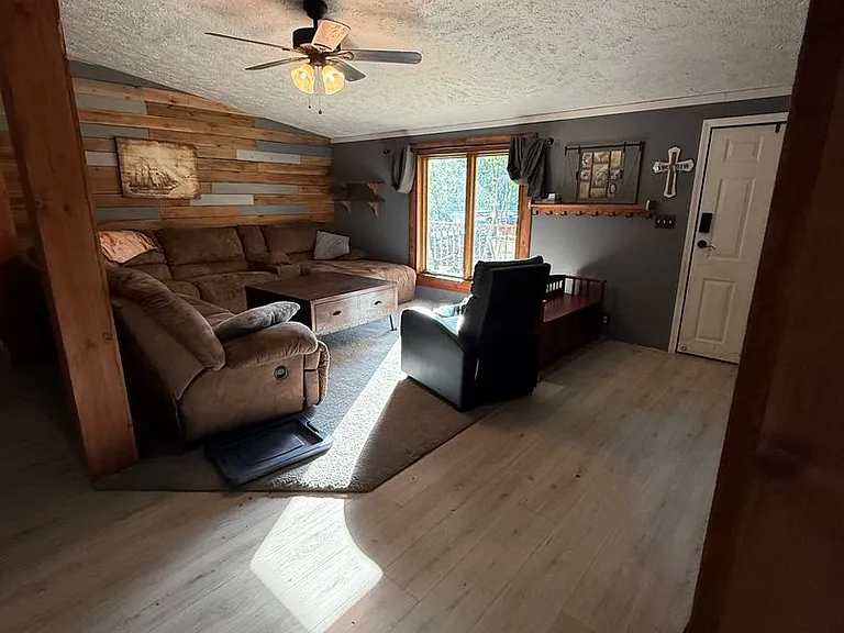 1520 Scotts Ridge Rd — Photo 22