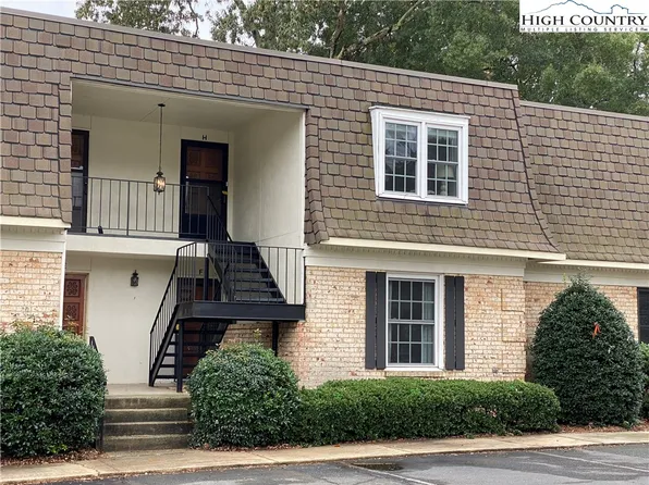 3520 Colony Road #F, Charlotte, NC 28211