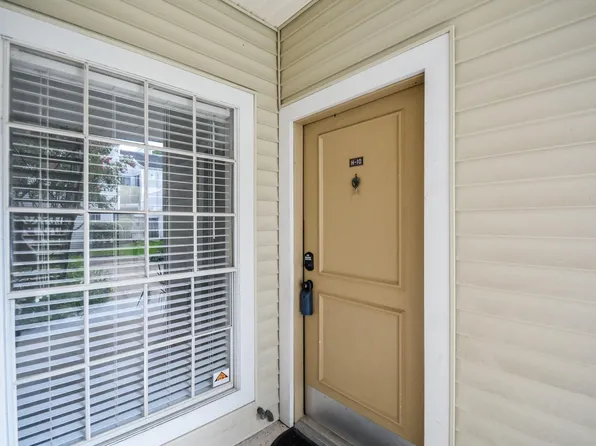 9809 Richmond Ave Unit H10, Houston, TX 77042
