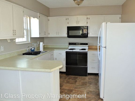 3rd image of 241 County Road 4702