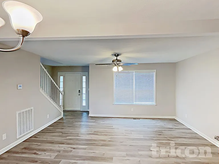 1856 Emily Ln — Photo 3