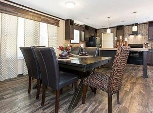 267 Winchester Trl, Goshen, IN 46526