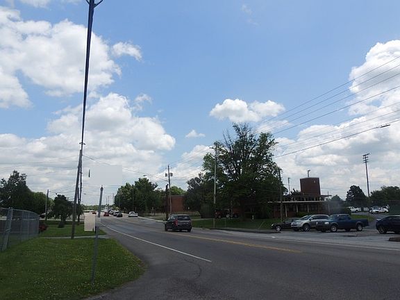 5th image of 216 Bluff City Hwy