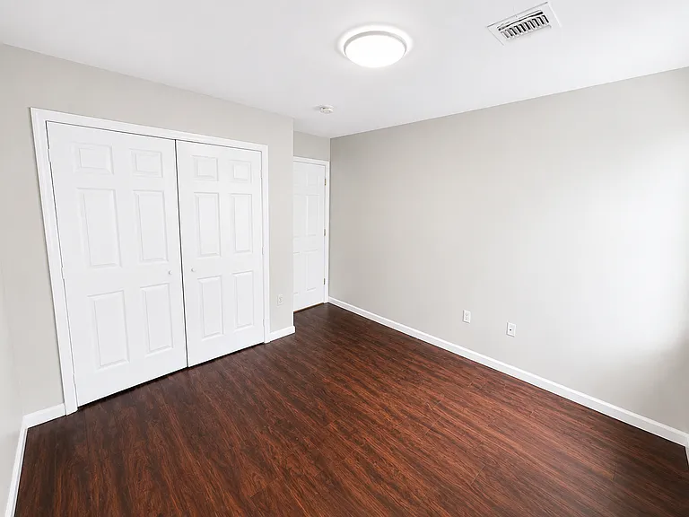 857 S 14th St #3 — Photo 12