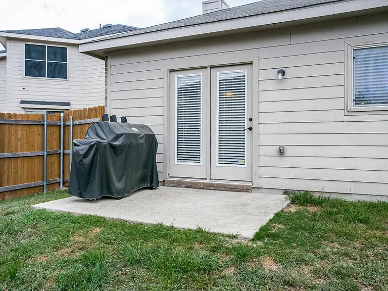 8633 Star Thistle Dr — Photo 20