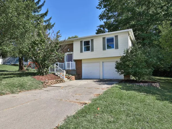 1786 Woodpine Ln, Cincinnati, OH 45255