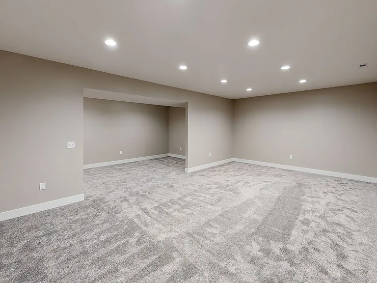 1003 E Maple Ave — Photo 6
