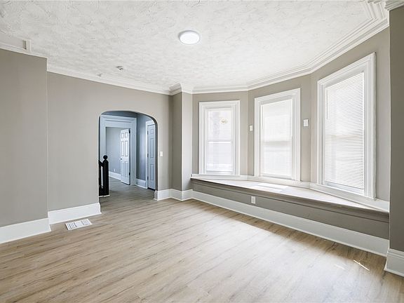 3rd image of 43-55 York St