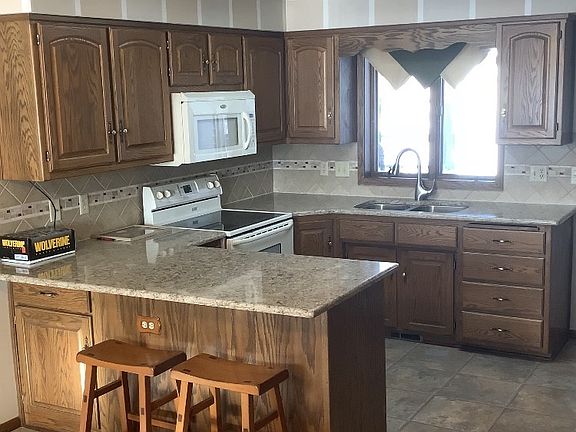 Kitchen, granite counter top