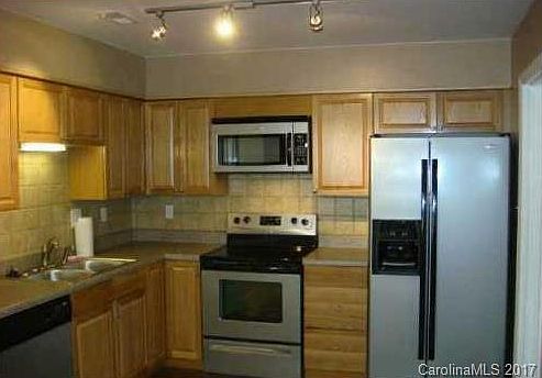 2nd image of 4831 Farm Pond Ln