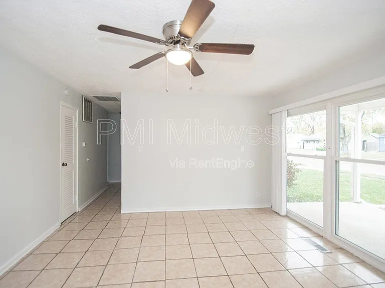 4610 Karen Dr — Photo 11