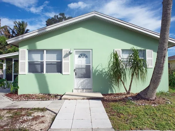 707 108th Ave N Unit B, Naples, FL 34108