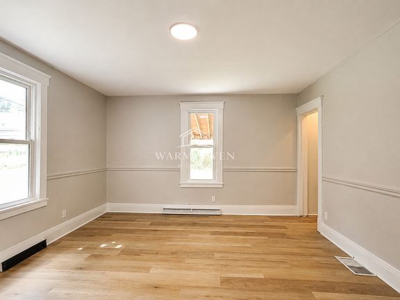 3rd image of 123 Gale St