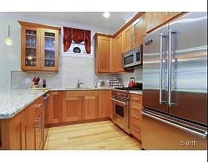 3rd image of 4710 N Beacon St APT 1S