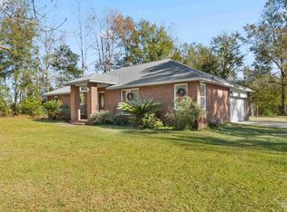 33 Coweta Rd, Cantonment, FL 32533