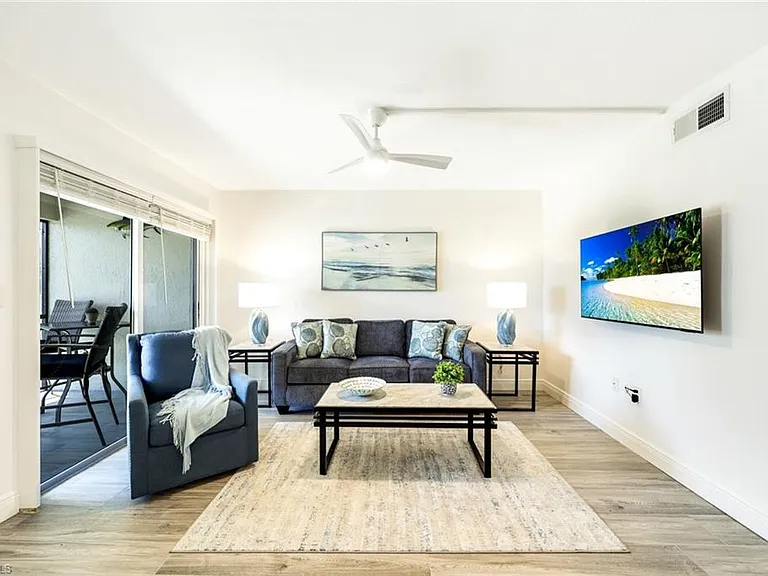 3200 Gulf Shore Blvd N #112 — Photo 4